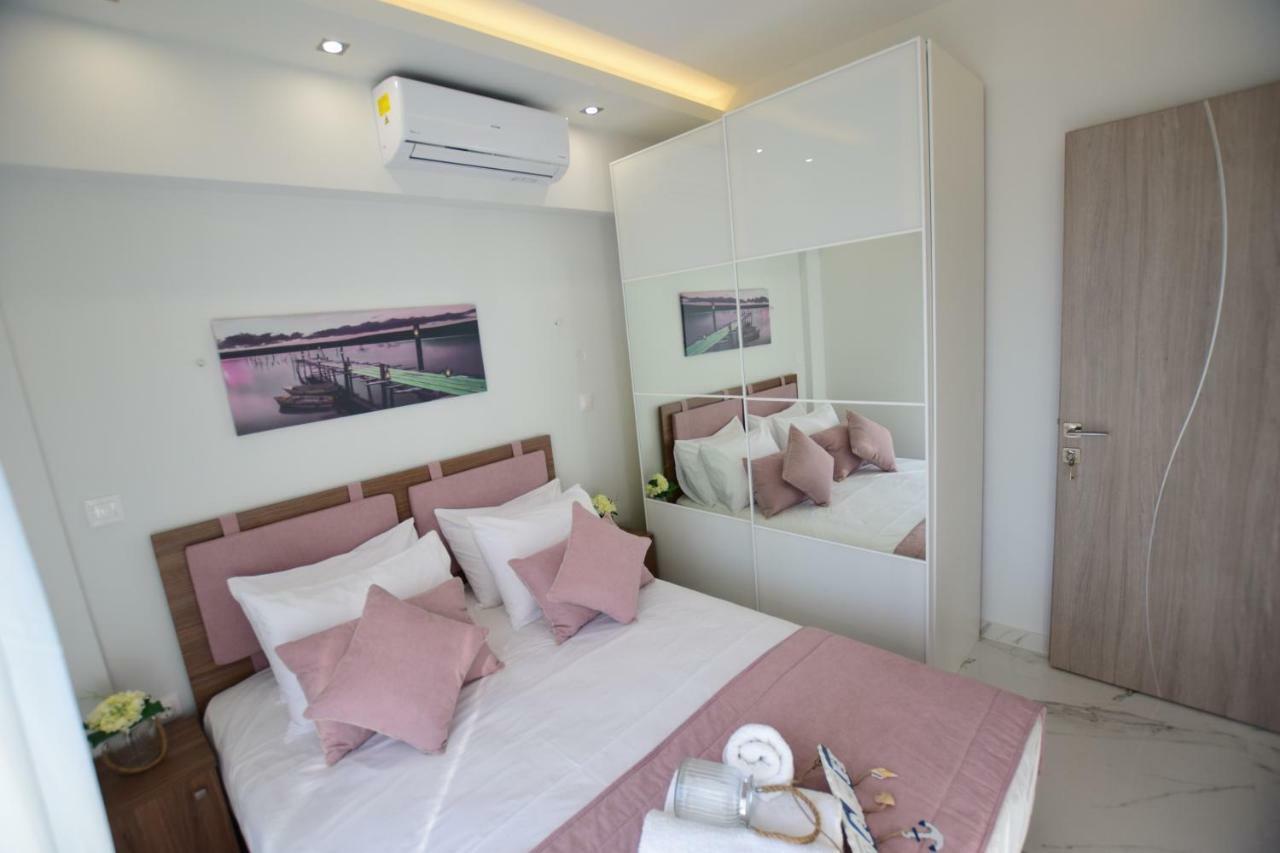V Luxury Suites Toroni 3 Ngoại thất bức ảnh