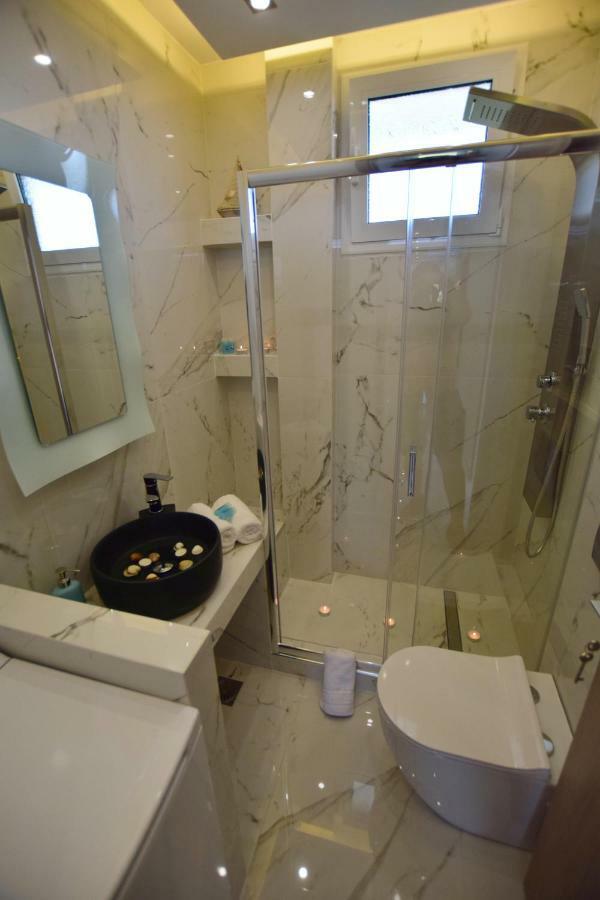 V Luxury Suites Toroni 3 Ngoại thất bức ảnh